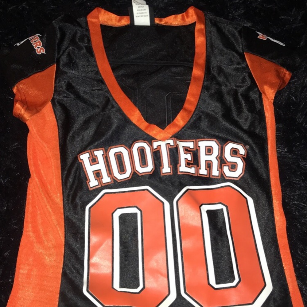 HOOTERS JERSEY